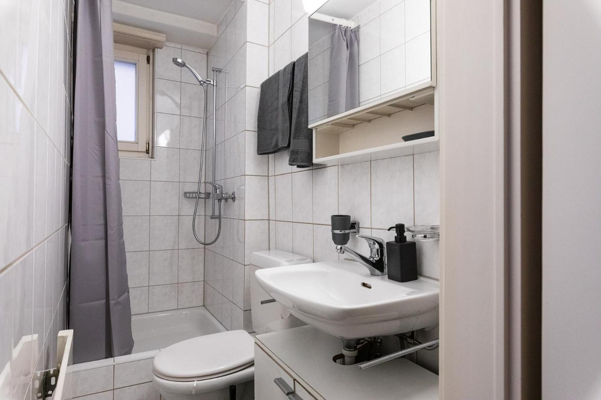 Citycenter Apartment With Parking Люцерн Экстерьер фото